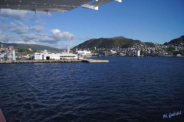 DÃ©part de Bergen
Keywords: Norvege;Express Cotier;Bergen
