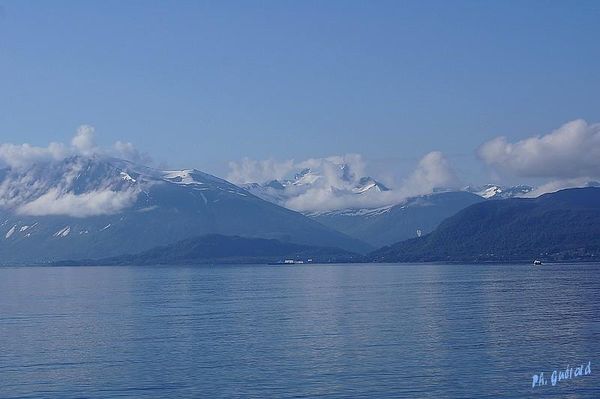 Entre Maloy et Alesund
Keywords: Norvege;Express Cotier