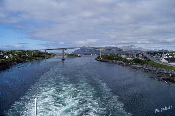 DÃ©part de Bronnoysund
Keywords: NorvÃ¨ge;Express Cotier;Bronnoysund