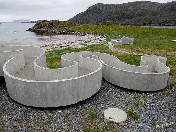 Sculpture le long de la route vers Havoysund
Keywords: Scandinavie;Norvege;Laponie;Havoysund