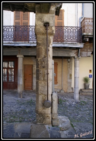 fontaine de lagrasse